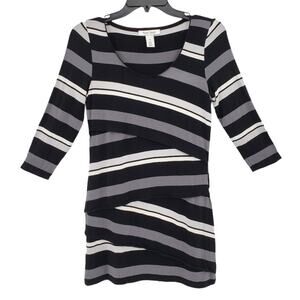 5/15 White House Black market top knit top size XS